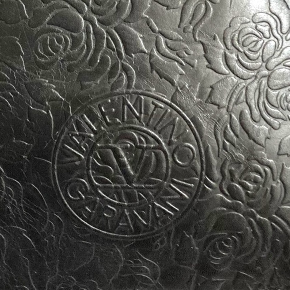 Valentino garavani RARE vintage embossed dome satchel bag - Picture 2 of 14